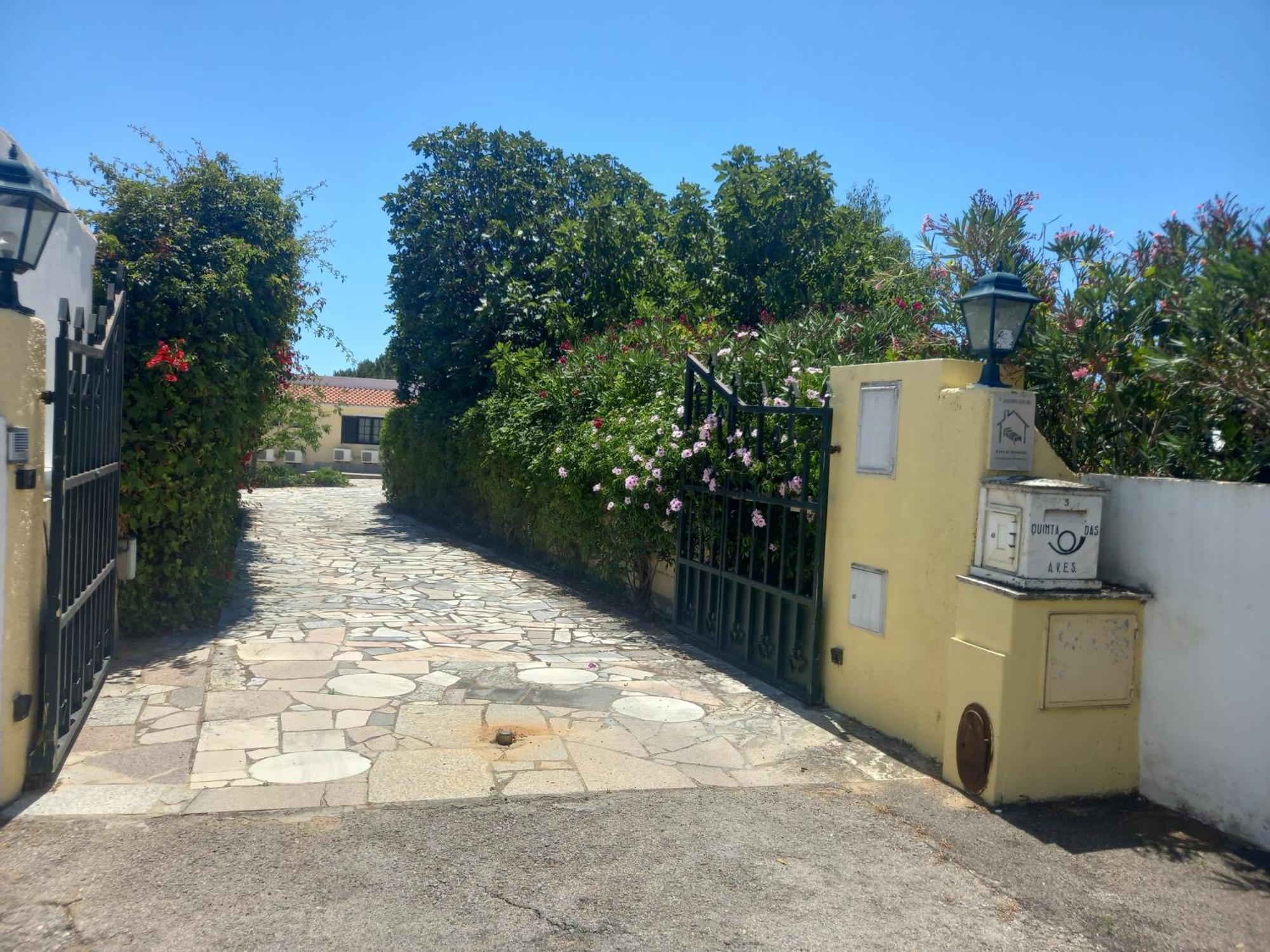 Quinta Das Aves Guest House ลากอส ภายนอก รูปภาพ